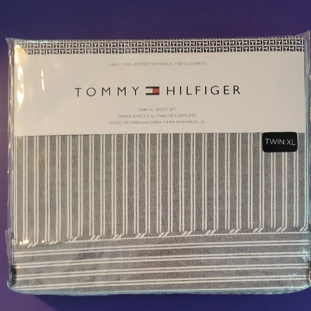 Tommy Hilfiger Twin XL Sheet Set -Gray & White Stripes Sidgwick New Never Opened
